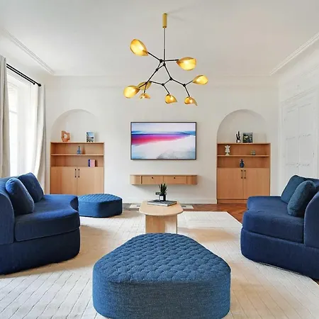 Stunning - 4br-10p - Louvre *